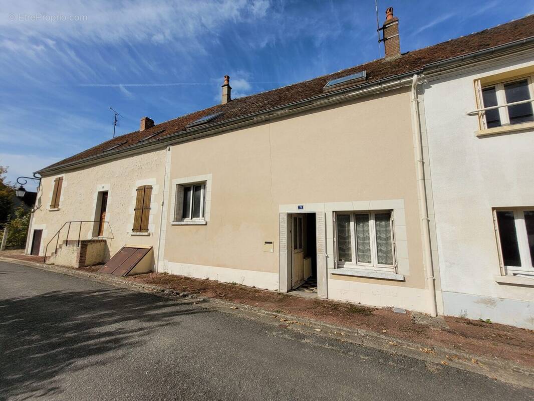 Maison à SAINT-MAURICE-SUR-HUISNE