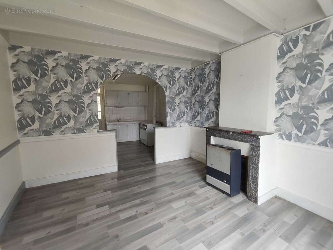 Maison 61 m² à Chasseneuil-Sur-Bonnieure  - photo 2