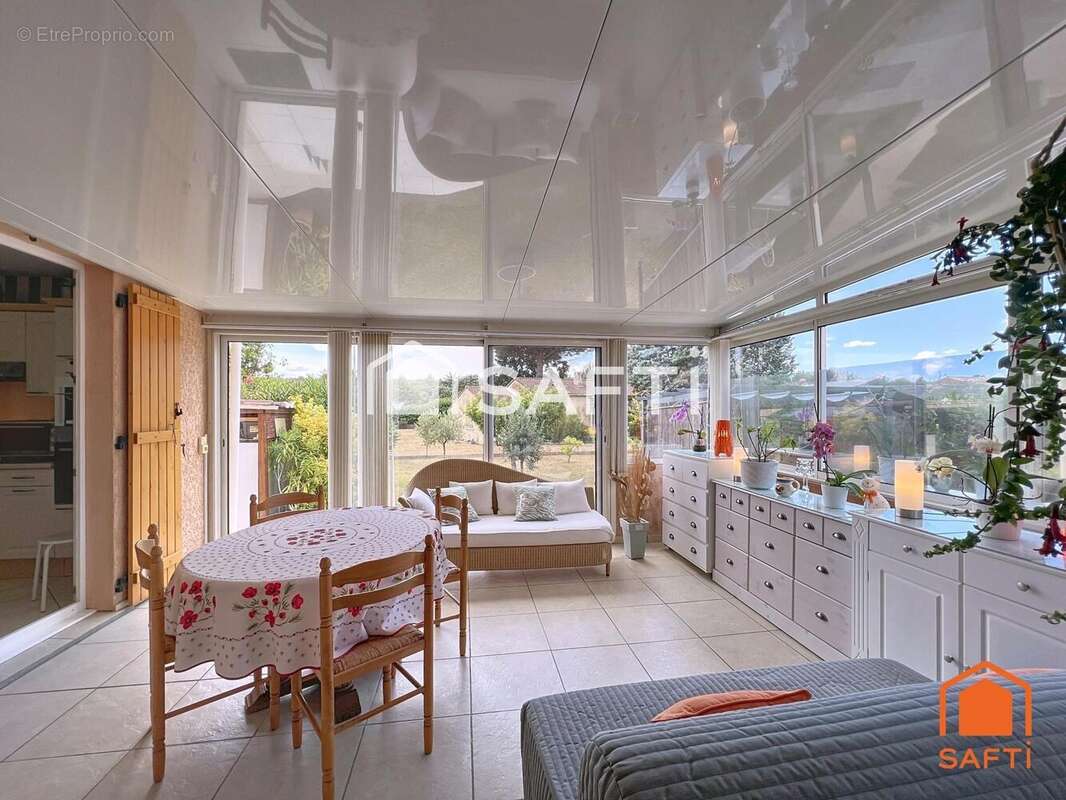 Photo 4 - Maison à REGUSSE