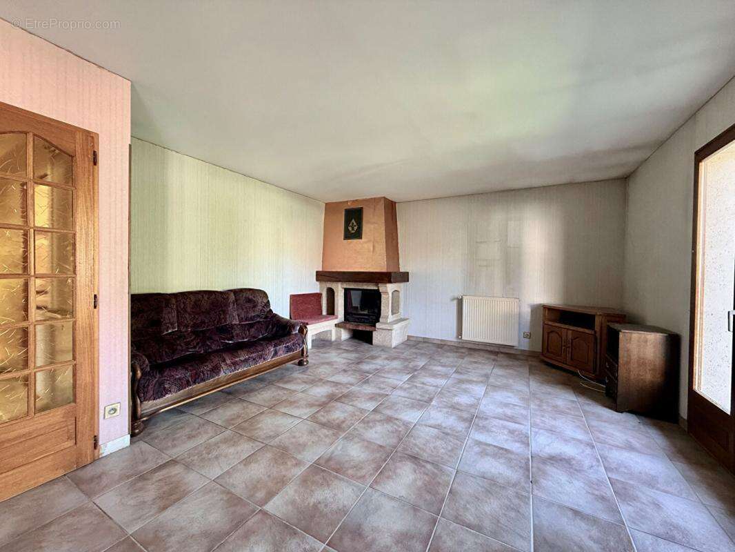 Maison 6 pièces 124 m2 avec garage et sous-sol - 4 chambres - photo 4