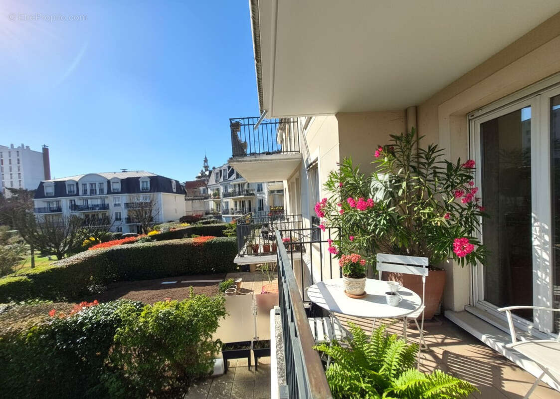 Appartement à THIAIS