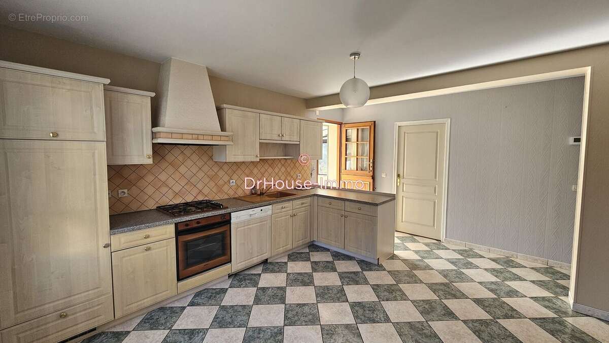 Maison 135 m² à Change  - photo 18