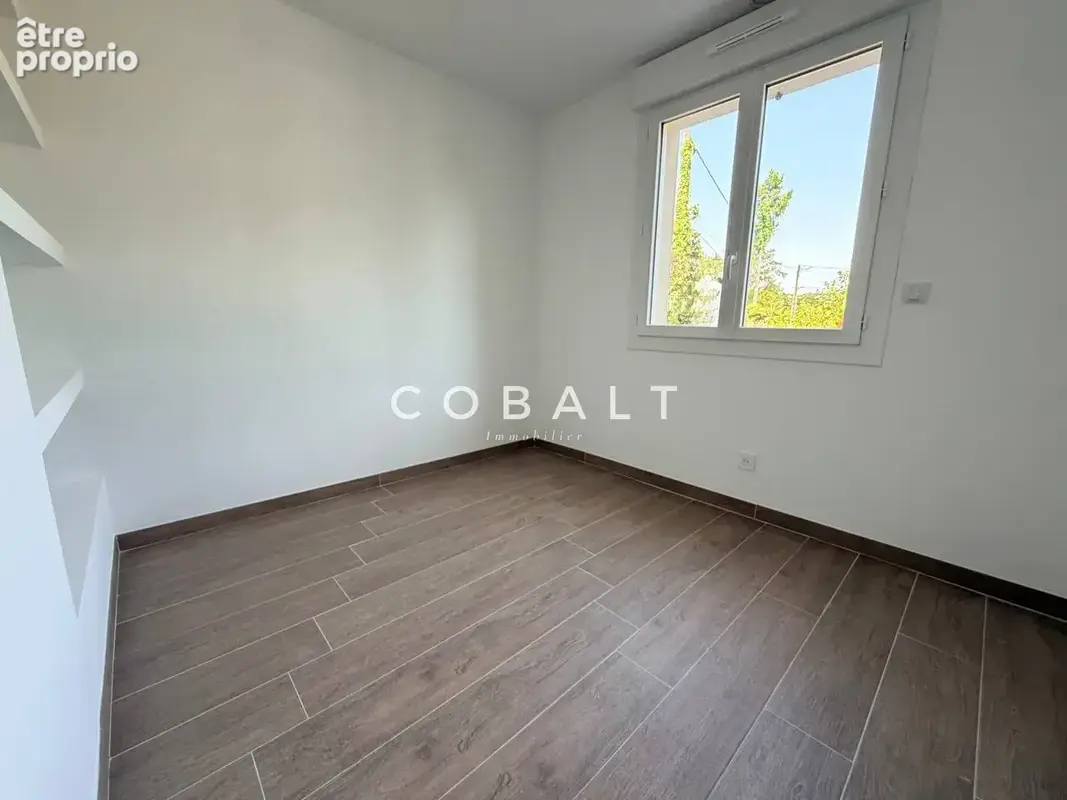 Maison familiale rénovée aux volumes généreux dans un cadre paisible. - photo 11