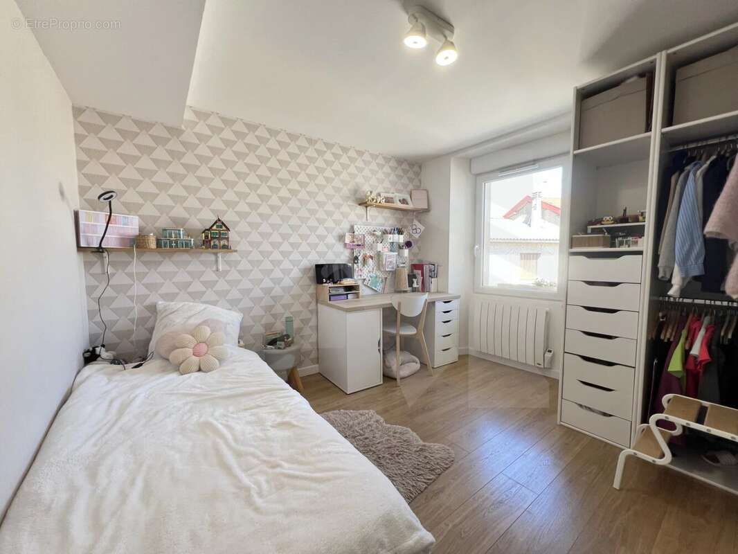 Appartement à VARCES-ALLIERES-ET-RISSET