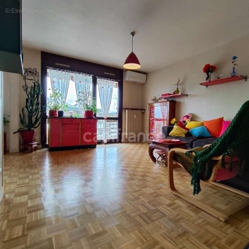 Appartement à LA MOTTE-SERVOLEX