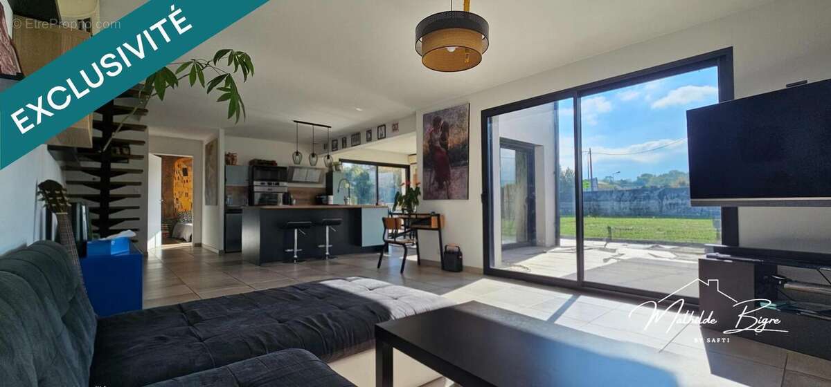 Photo 3 - Maison à SAINT-GERMAIN-LEMBRON