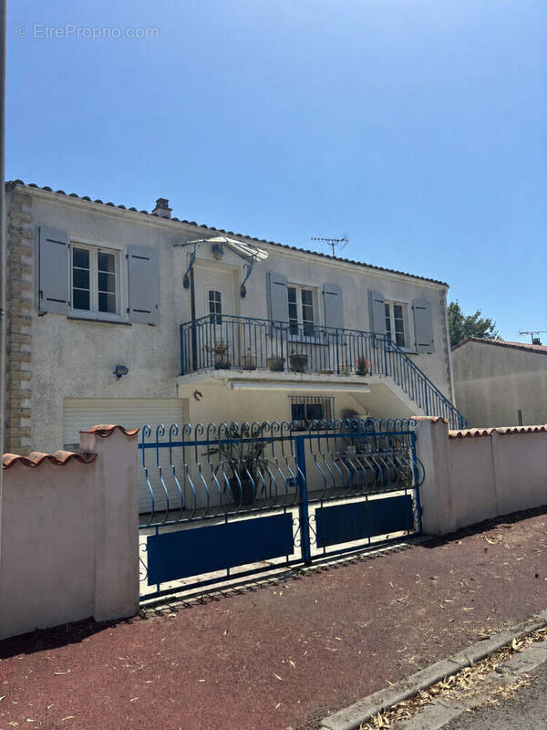 Maison à SAINT-SULPICE-DE-ROYAN