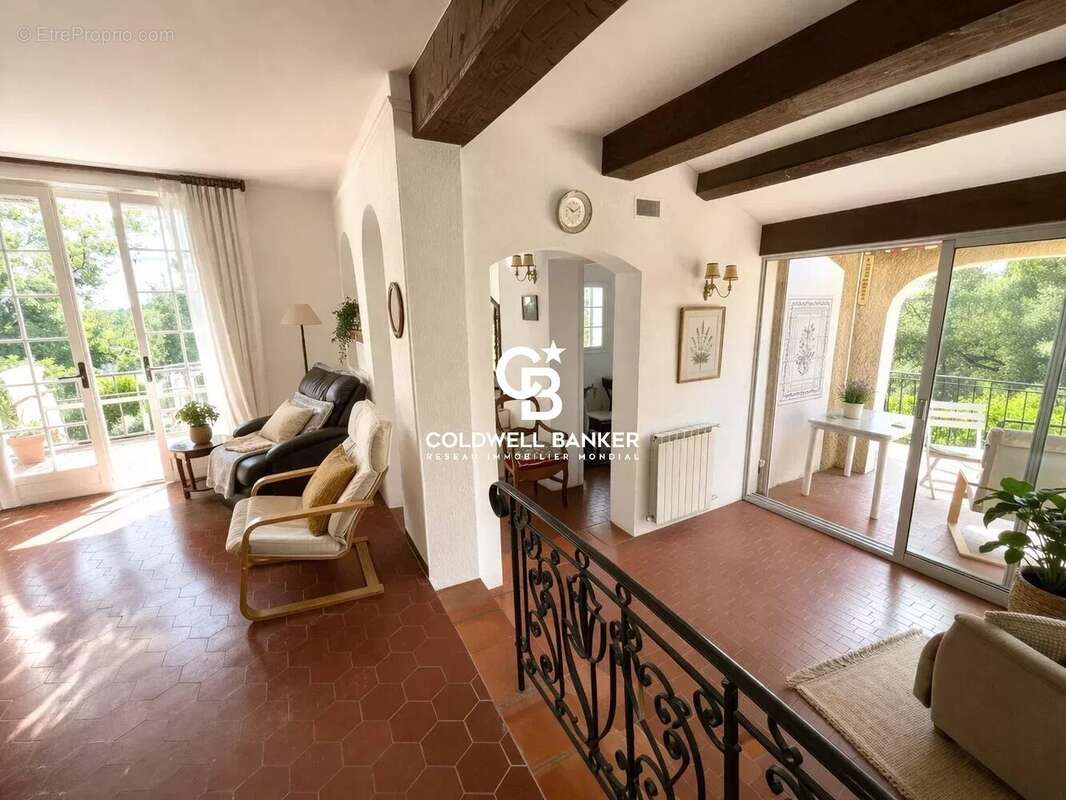 Maison à CARQUEIRANNE