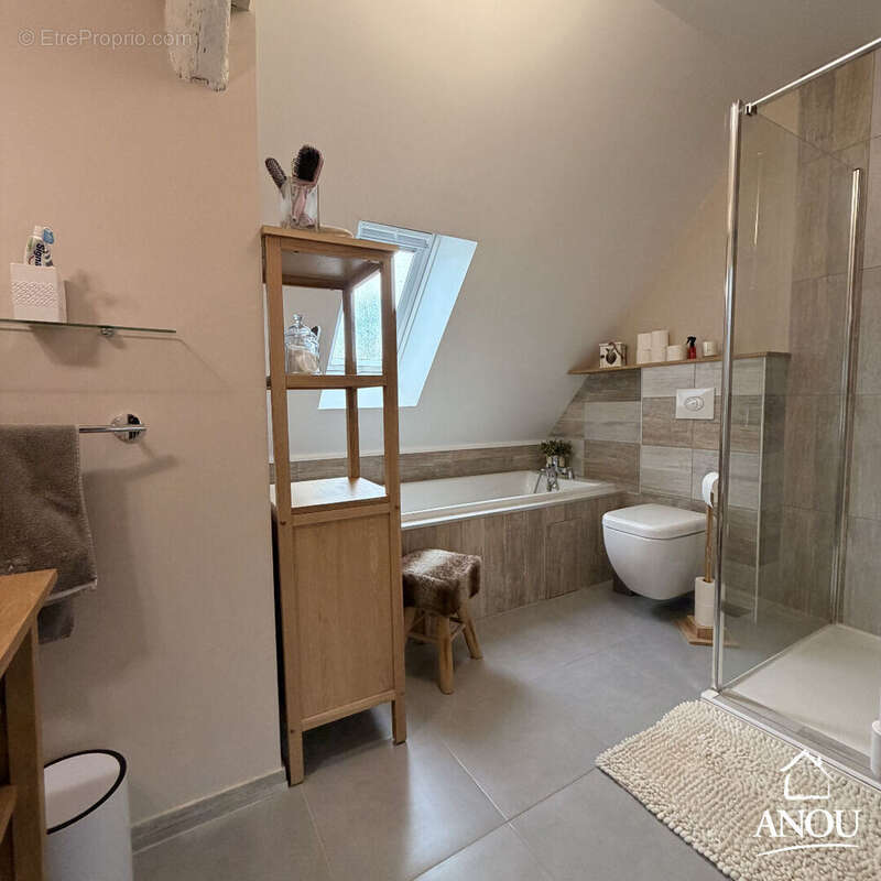 Maison à SAINT-DENIS-LES-PONTS