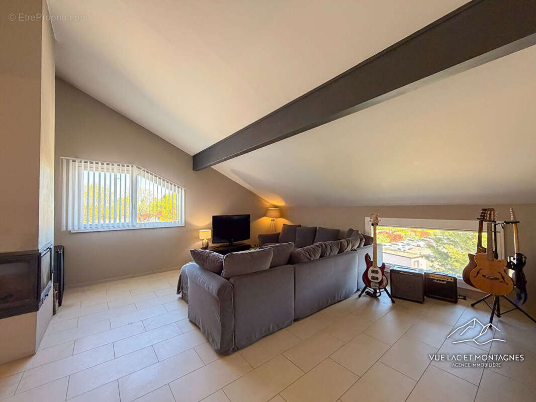 Duplex à vendre à Douvaine 94m² en plein centre-ville. - photo 7