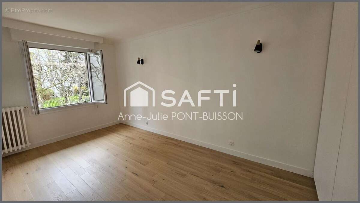 Photo 4 - Appartement à COURBEVOIE