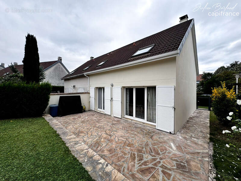 Maison à MITRY-MORY