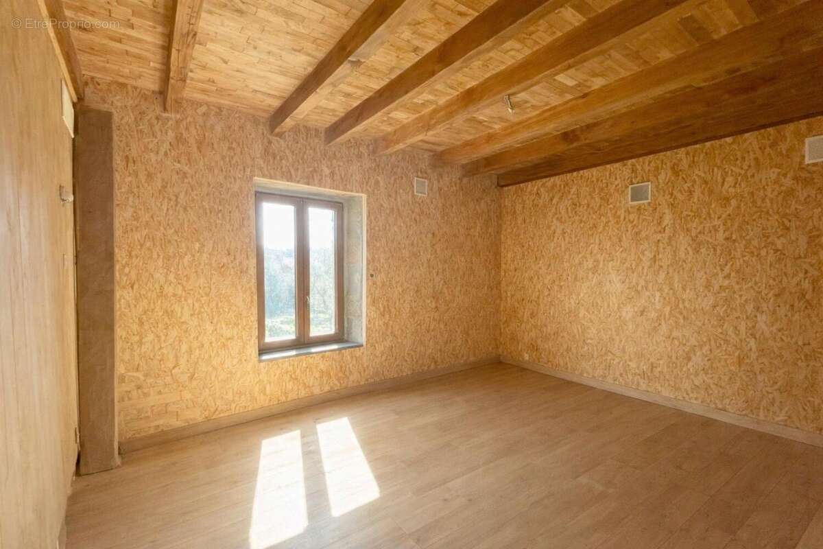 Maison 103 m² à Chamberaud  - photo 6
