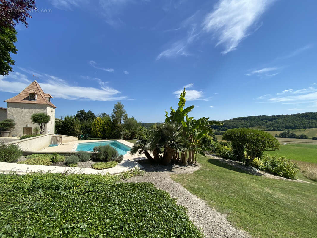 Charmante maison en pierre avec gîte et piscine - photo 12
