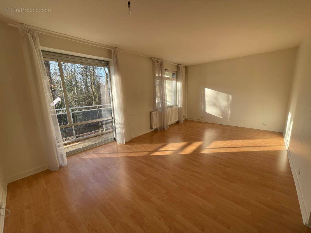 Appartement à VAIRES-SUR-MARNE