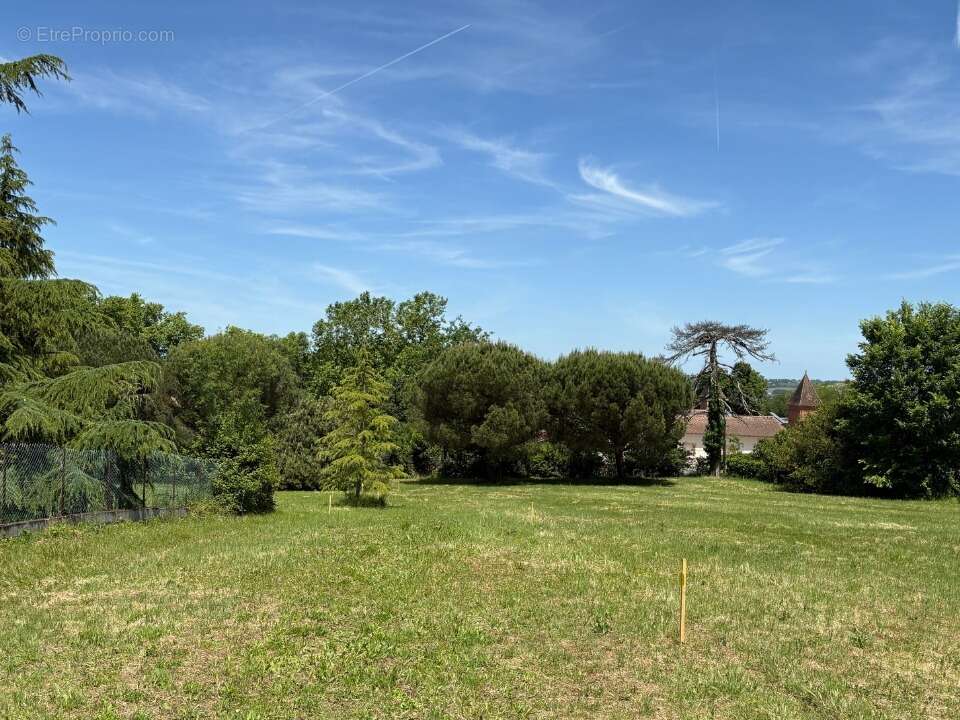 Terrain 400 m² à Castelmaurou  - photo 1