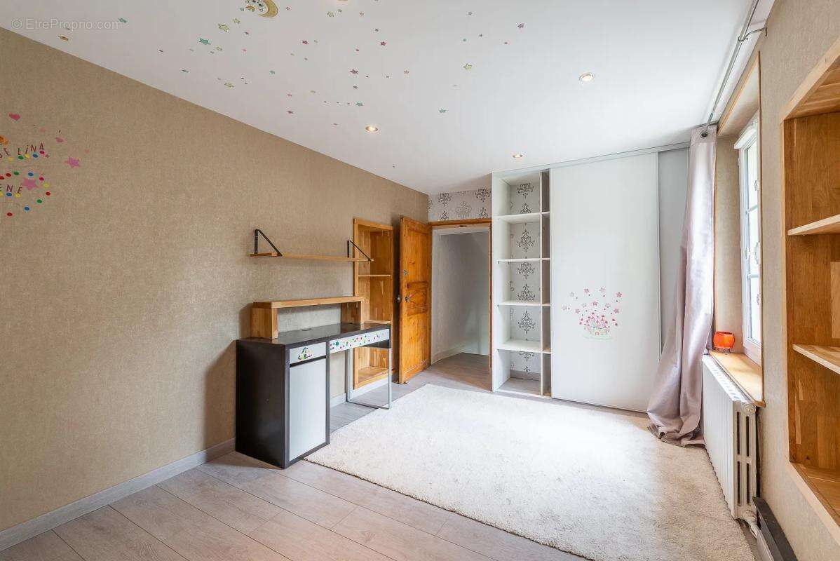 Maison de ville 4 pièces de 127 m² à Villeneuve-sous-Dammartin - photo 8