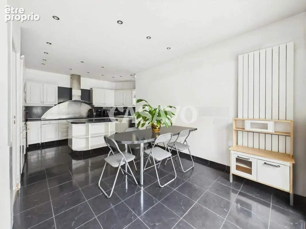 Vente Maison 6 pièces de 190m² - 94700 Maisons-Alfort - photo 3