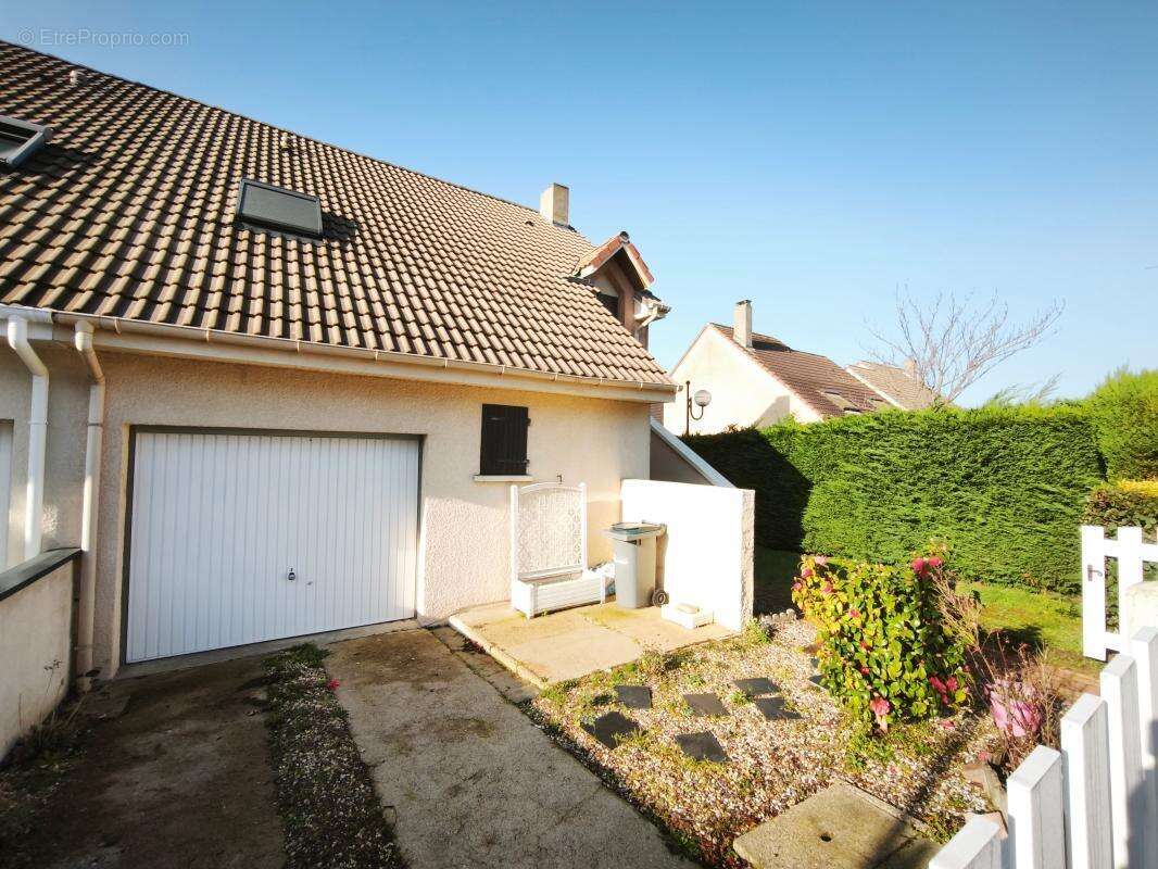 Maison à LE PETIT-QUEVILLY