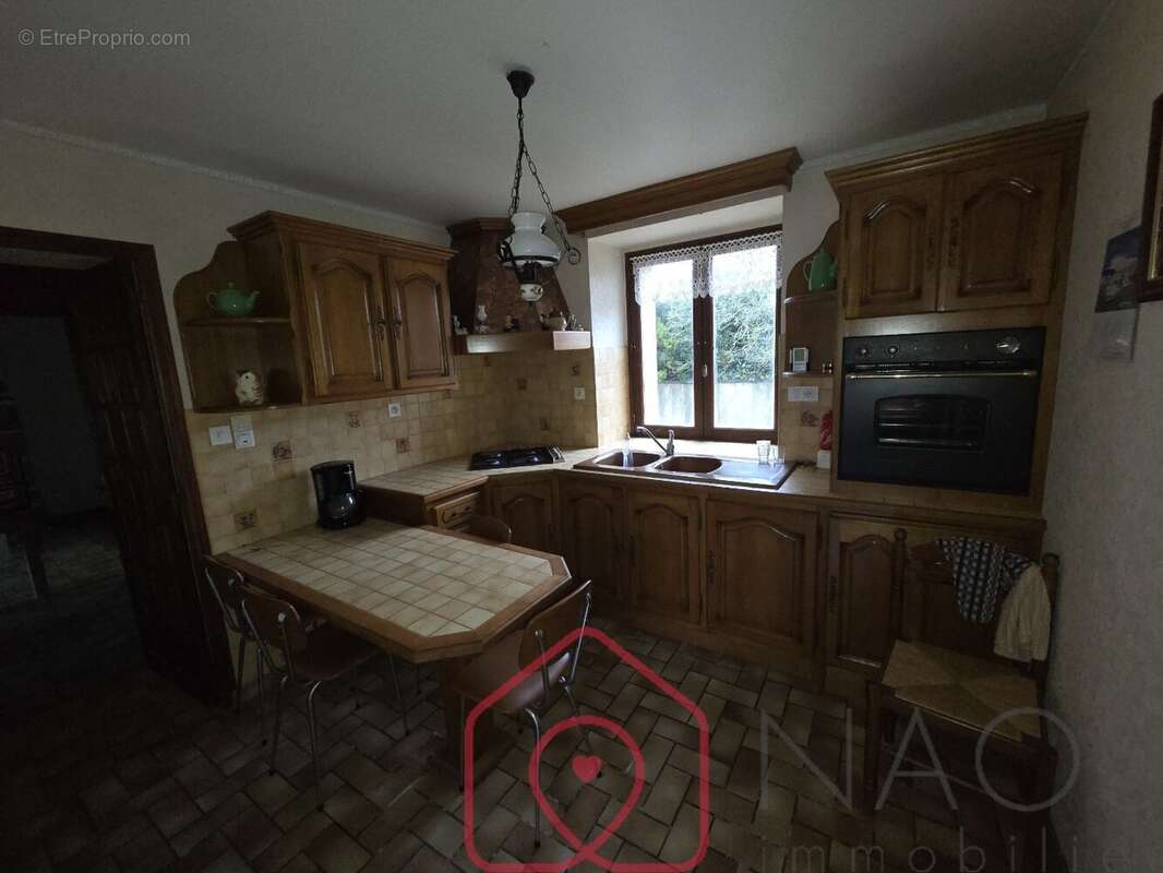 Maison à PONT-MELVEZ