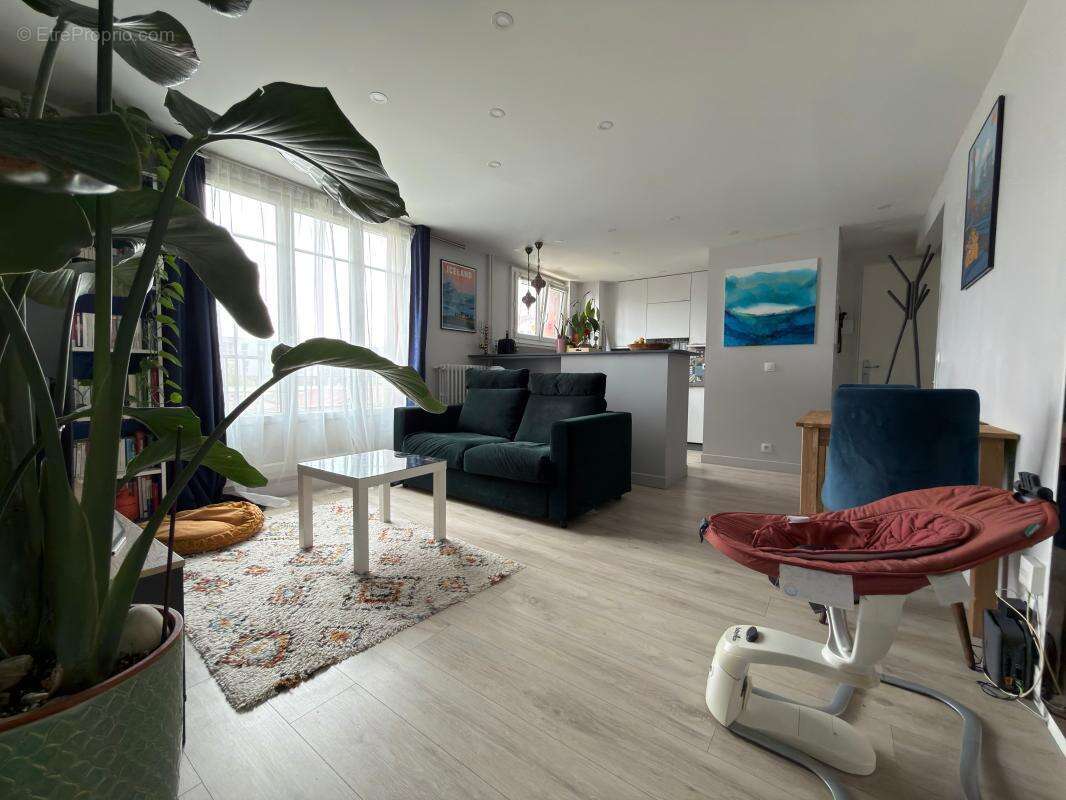 Appartement à SAINT-MAUR-DES-FOSSES