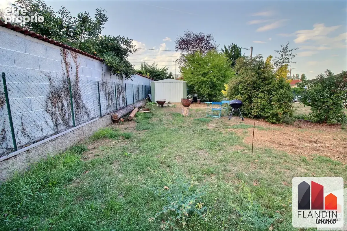 Terrain 480 m² à vendre à Saint-Genis-Laval (69230) - photo 3