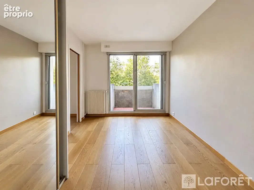 Sèvres ? 2 pièces de 43 m² avec 2 balcons, cave et parking - photo 7