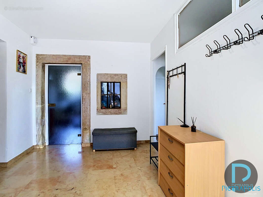 MAISON A VENDRE JASSERON - ENTREE - Maison à JASSERON