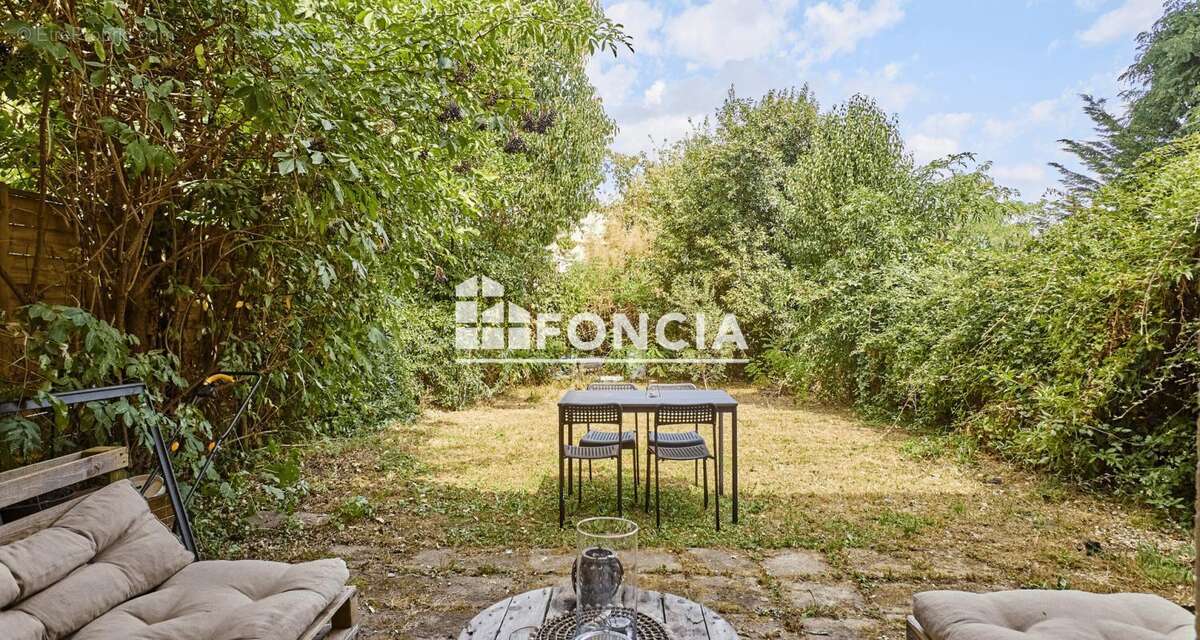 T2 de 46 m² en rez-de-chaussée avec grand jardin privatif - photo 7