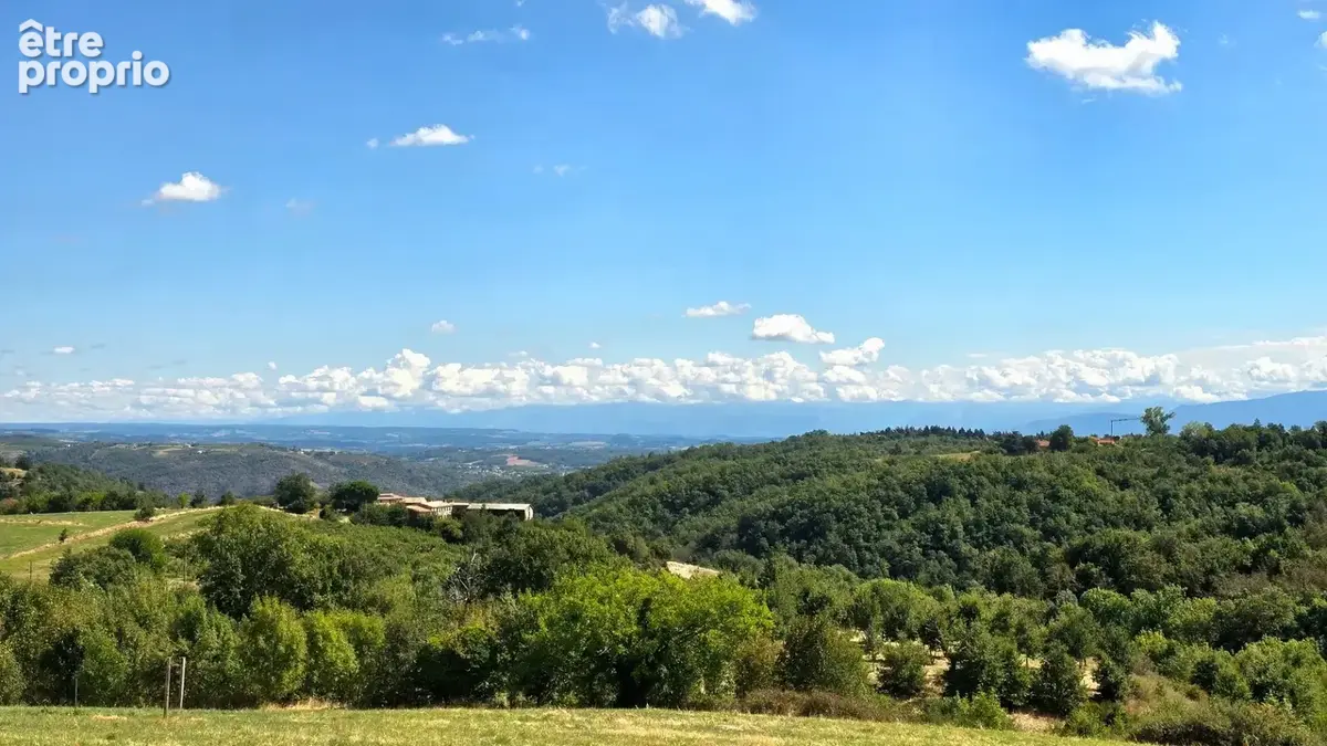 Propriété d'Exception Rénovée – 7.5 hectares - Étang privée - vue panoramique - Piscine - Source - photo 45