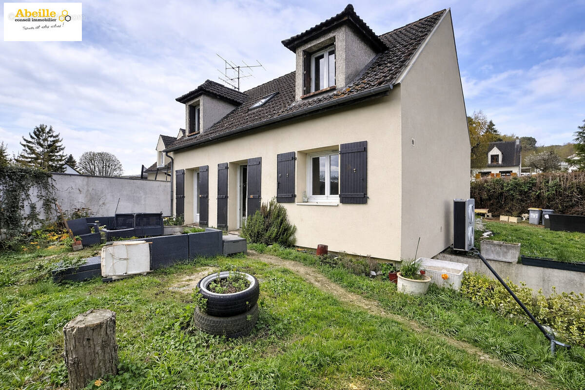 Maison à SAINT-CHERON