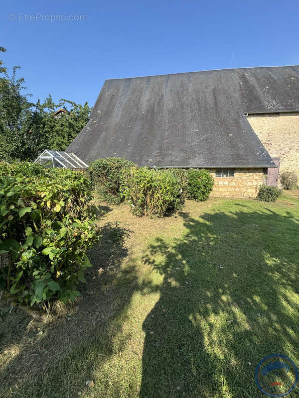 Maison en pierre de 189 M2 avec piscine, jacuzzi et sauna au prix de 388 500euros FAI. - photo 32