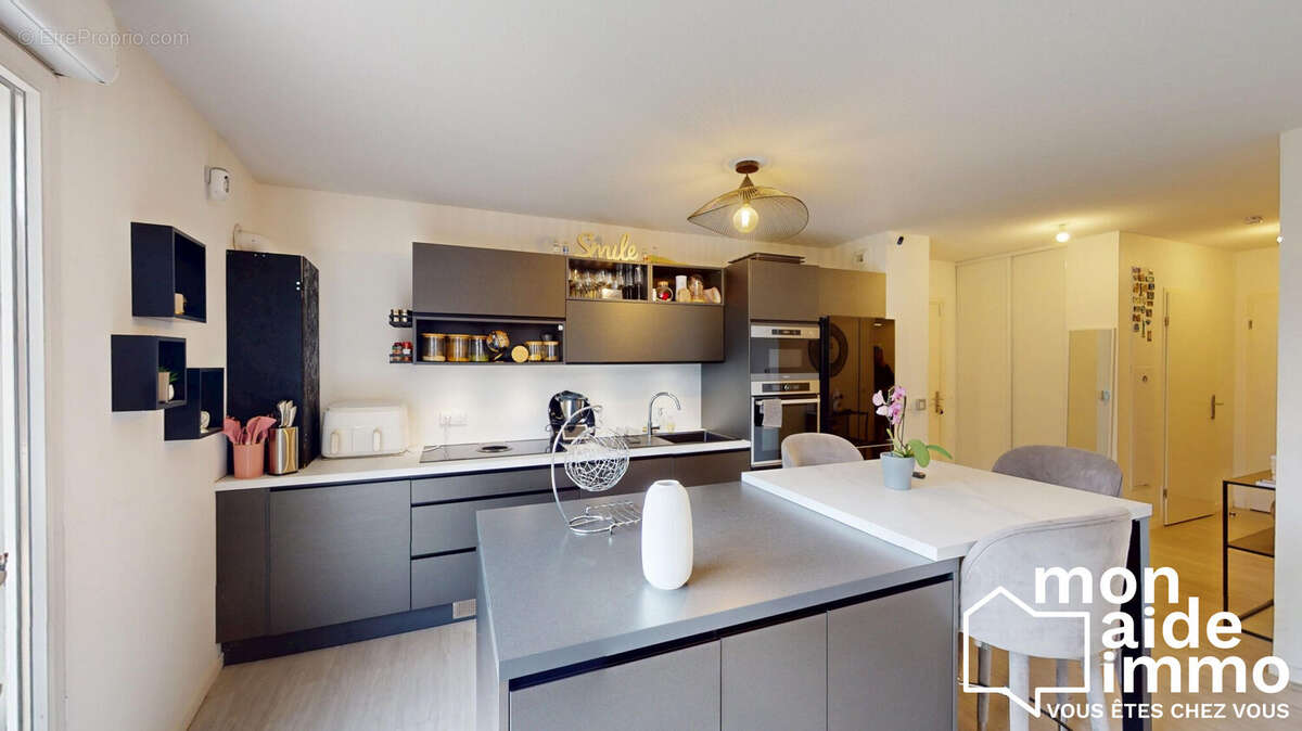 Appartement à VILLENAVE-D'ORNON