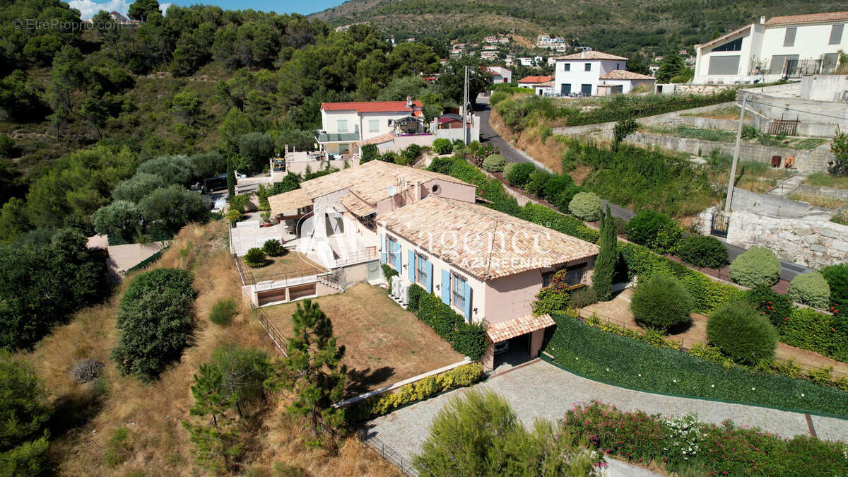 Maison à COLOMARS