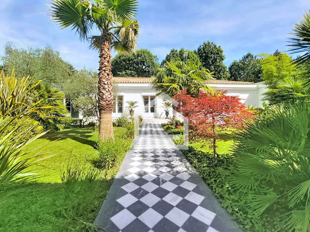 Maison à MERIGNAC