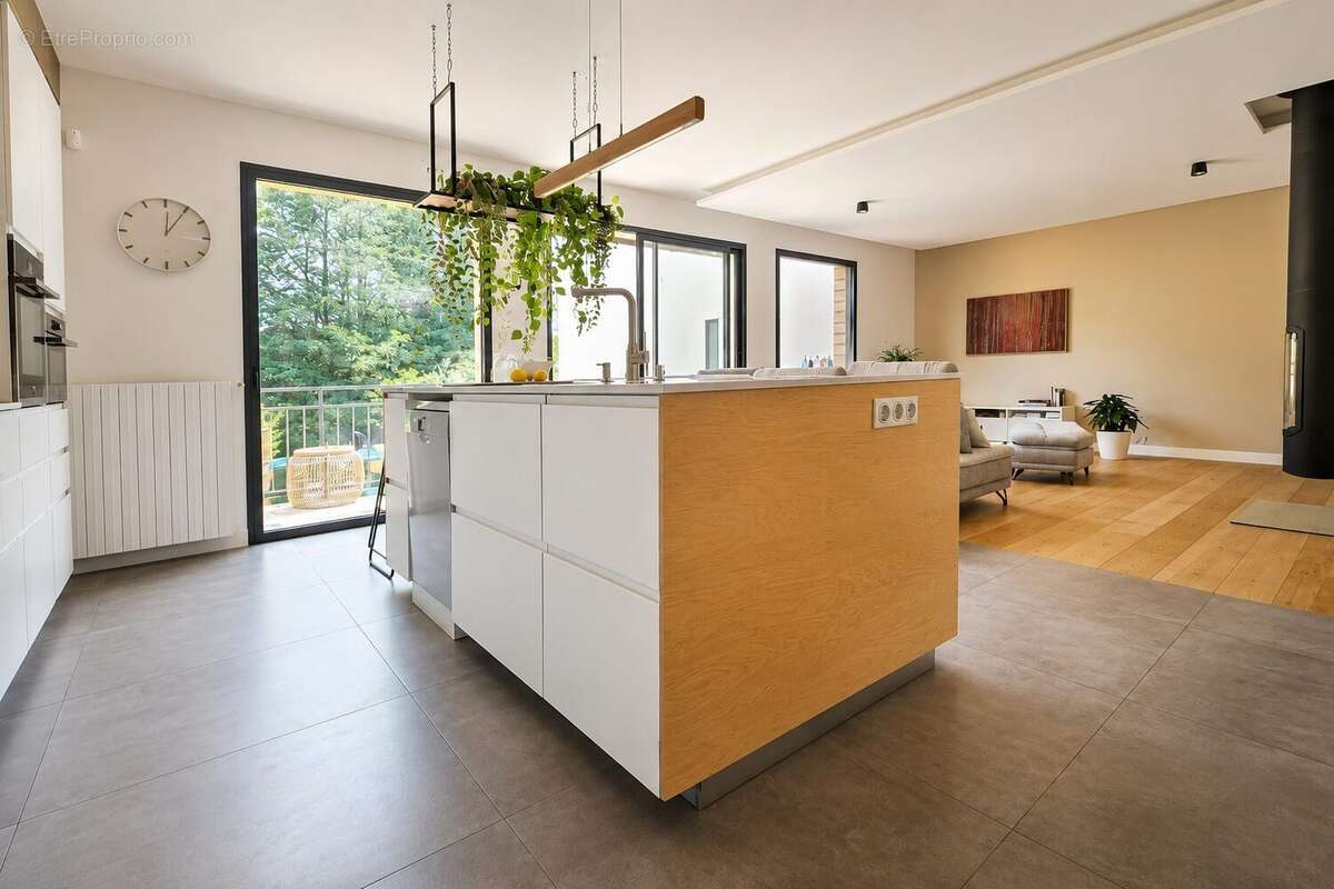 Maison 167 m² à Creteil  - photo 7