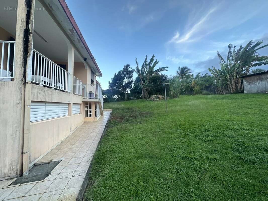 Maison à SAINTE-ROSE