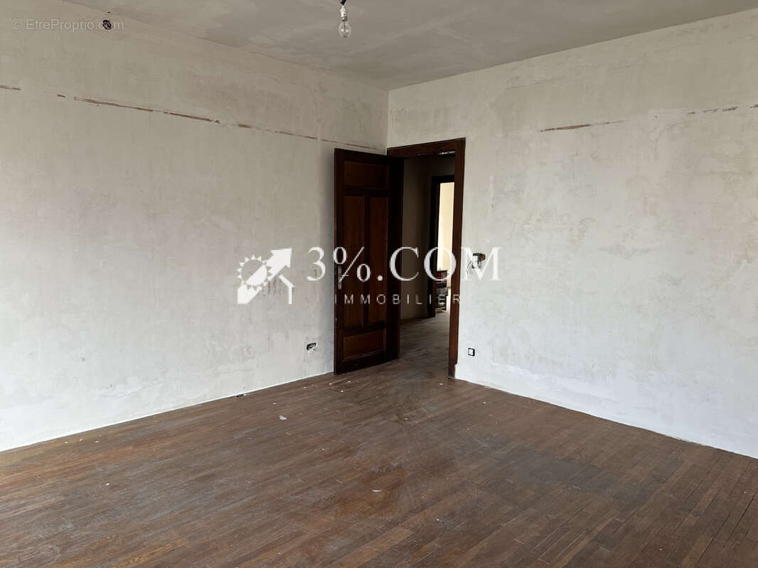 Appartement à MIRECOURT