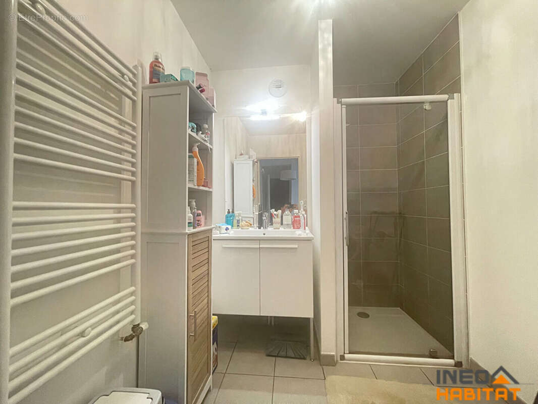 Appartement à LA MEZIERE