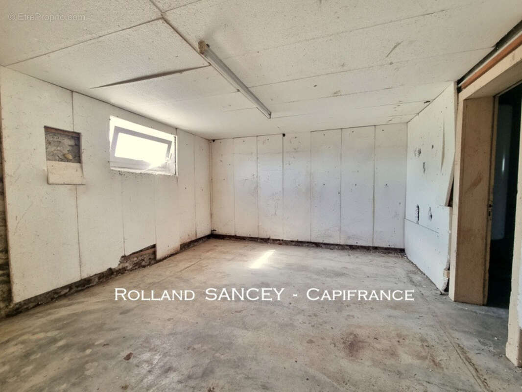 À VENDRE – Maison familiale T5 avec plus de 3 000 m² de terrain  FROTEY LES LURE (70) - photo 15