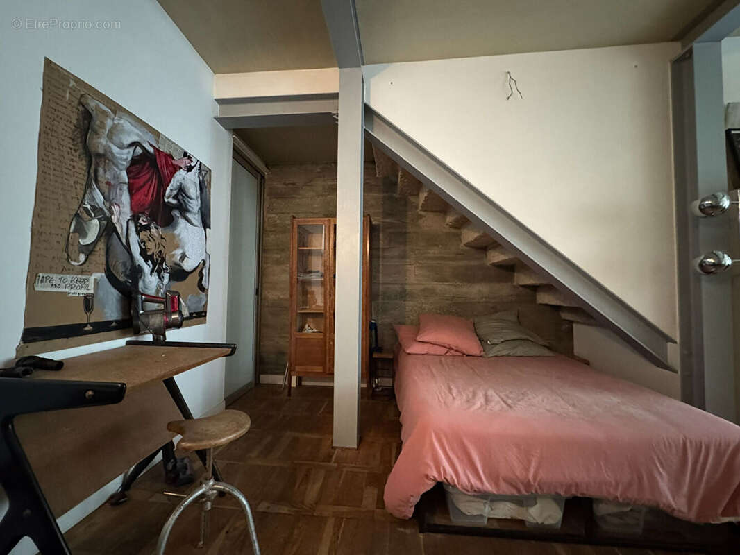 Appartement à PARIS-20E