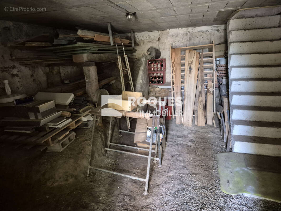 A VENDRE, 15 minutes LE CAYLAR, sur le plateau du Larzac, maison de caractére à rénover avec dépendance et jar - photo 17
