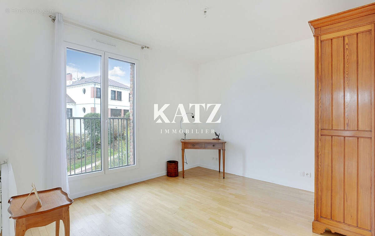 Appartement à GARCHES