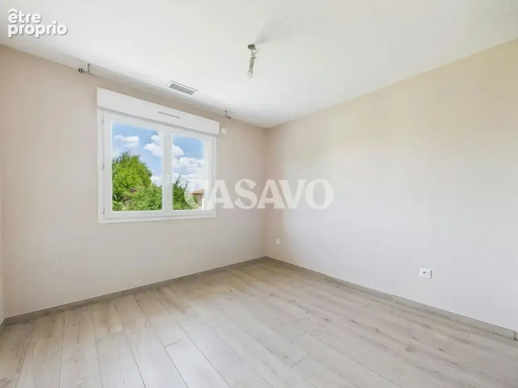 Vente Maison 4 pièces de 87m² - 69800 Saint-Priest - photo 12