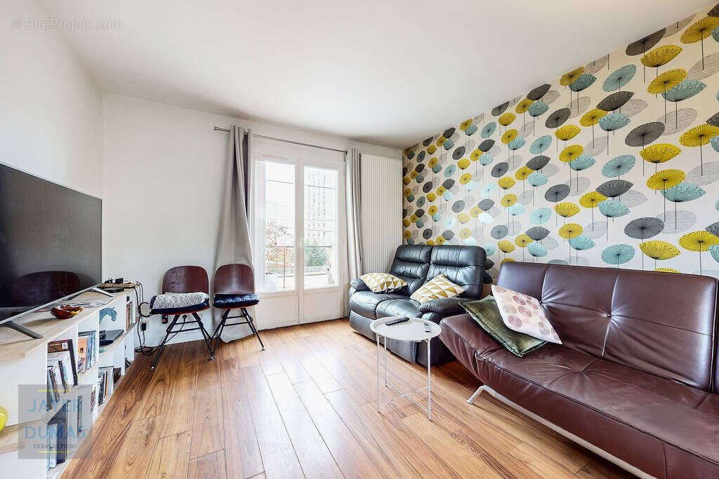 CHALON-SUR-SAONE - Belle maison au calme avec Garage et Piscine - - photo 4