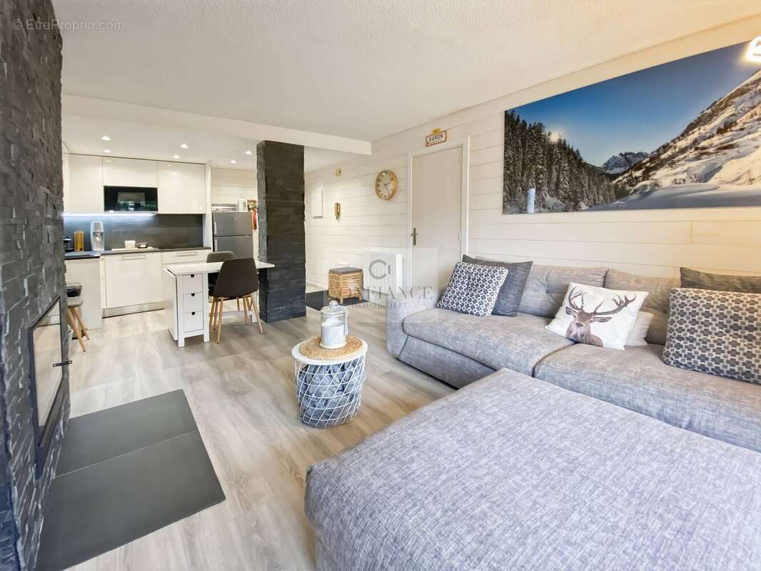 Appartement à SAINT-ETIENNE-DE-TINEE