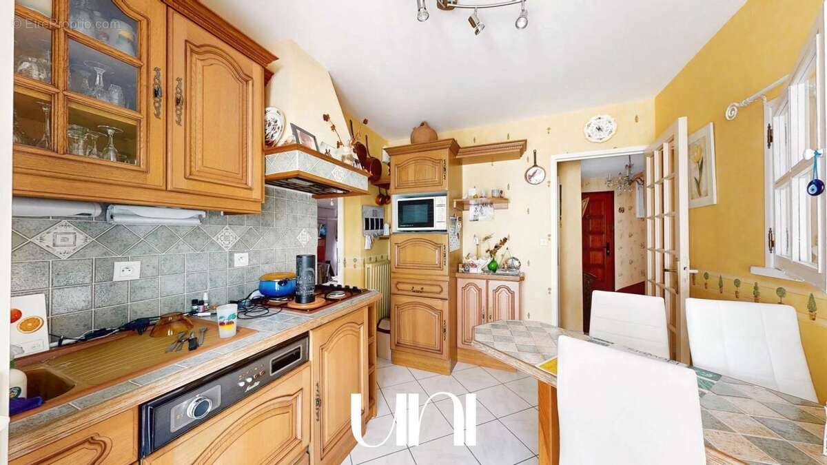 Maison à FLEURY-SUR-ORNE