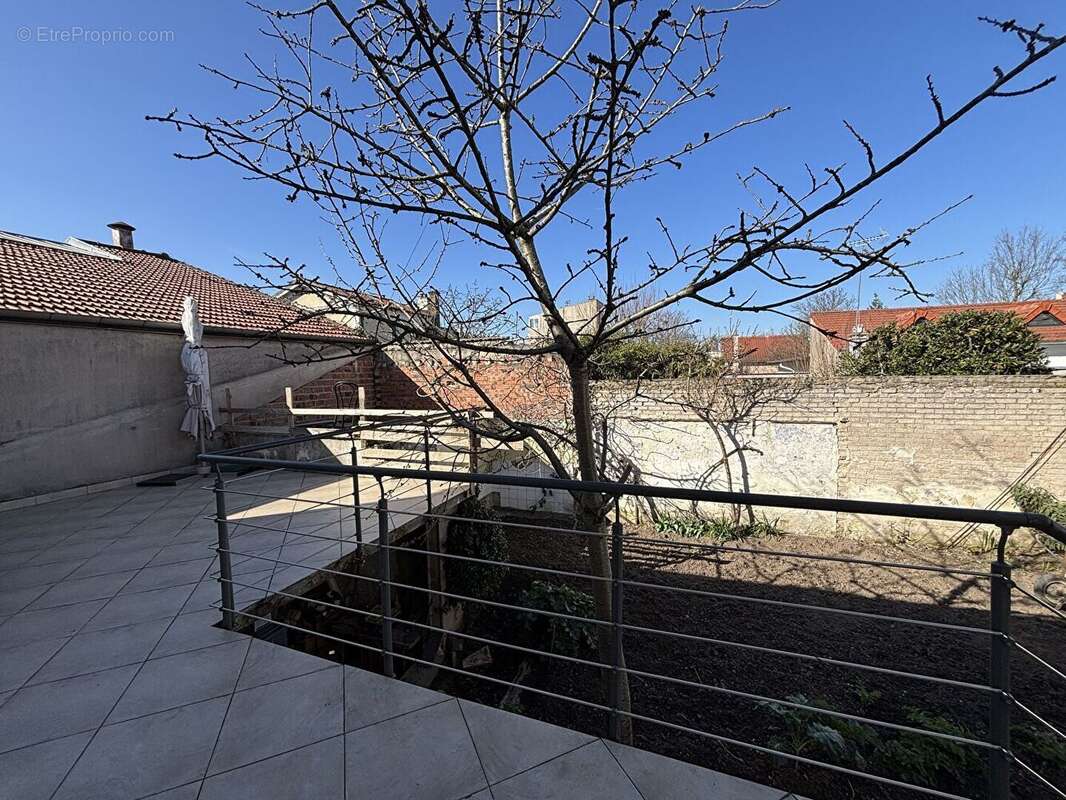 Maison à CHAMPIGNY-SUR-MARNE