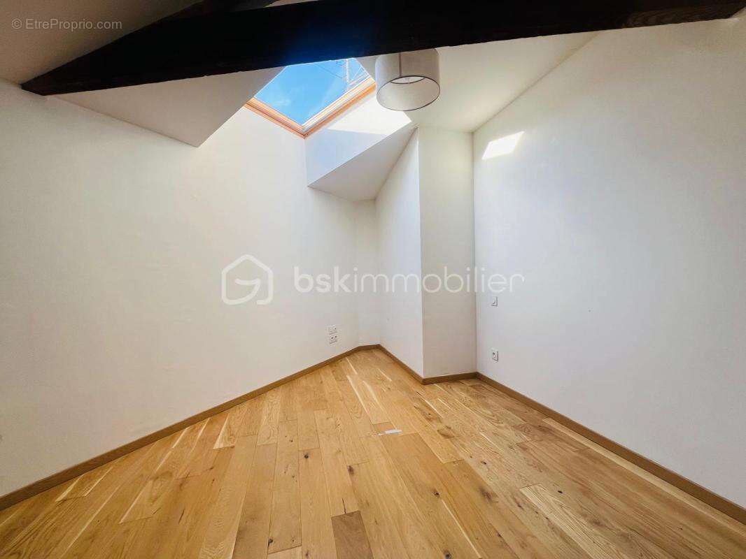 Appartement à FOUGERES