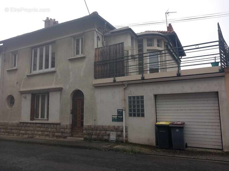 Appartement à THIERS